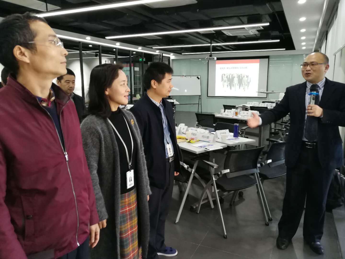 深圳欣锐科技中高层《从觉察到行动的教练式领导力》