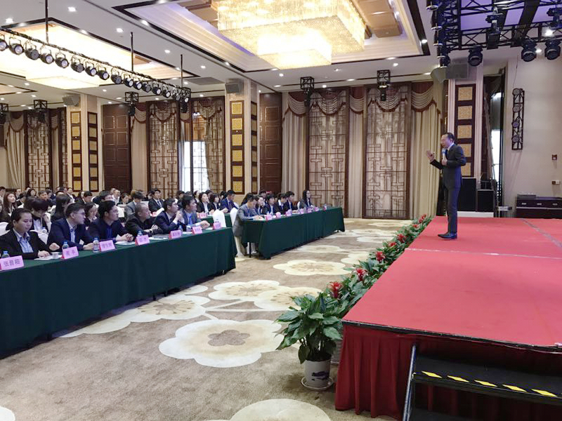 凝心聚气激励演讲