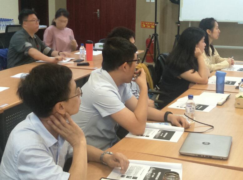 2018年8月29号台湾刘成熙老师为一汽大众销售有限责任公司授课-关键思考技巧