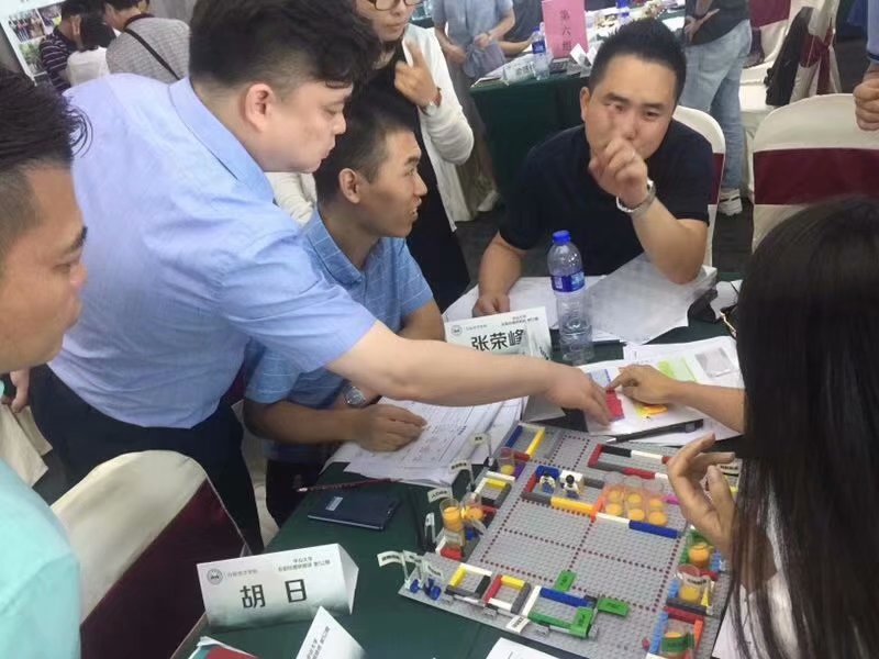 沙盘资深研究专家王悦宇老师，再次受邀为广东某知名顶尖总裁班，讲授《市场营销管理沙盘模拟》课程
