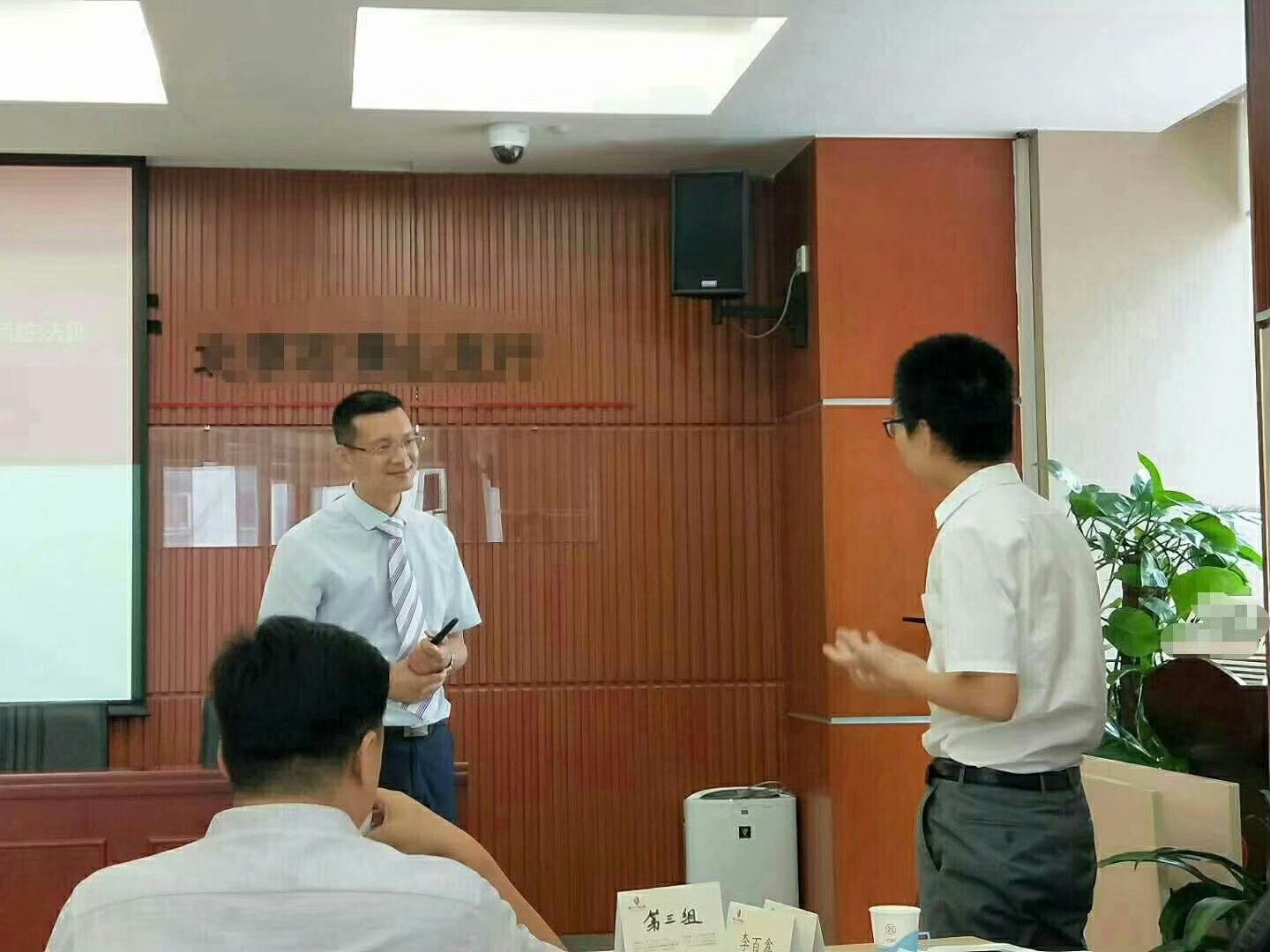 沙盘管理培训师李元滨老师，受邀为中国工商银行北京某支行，讲授《高绩效团队制胜法则沙盘》课程