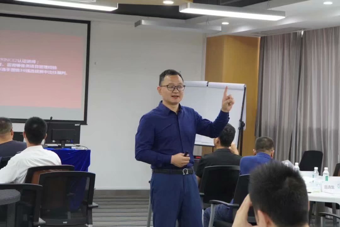 史广青老师受邀为 湖北某大型航空公司,讲授《沙盘模拟:动机领导力》课程