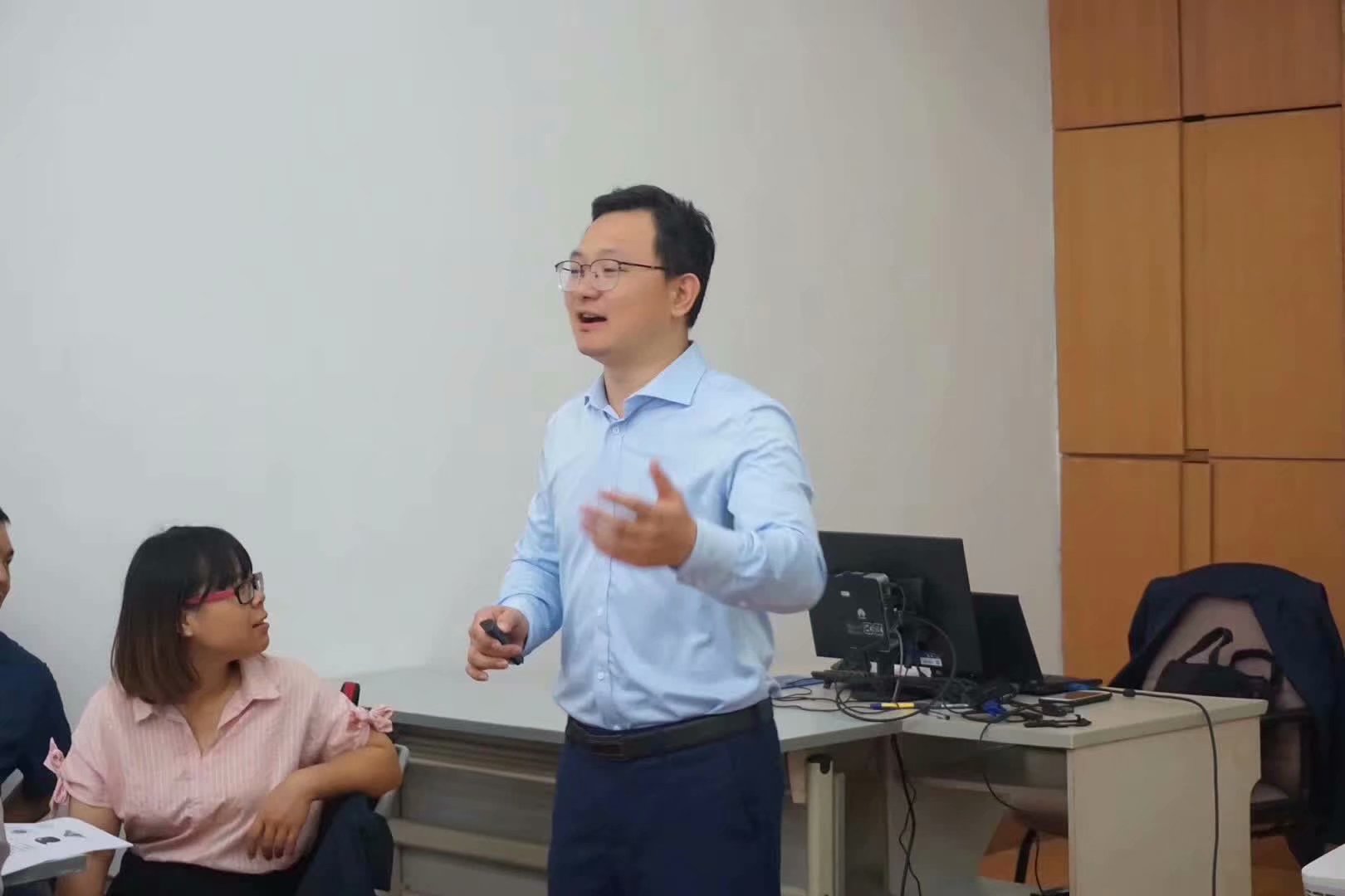 史广青老师受邀为 英大人寿保险集团,讲授《MDT团队动机管理沙盘模拟》课程