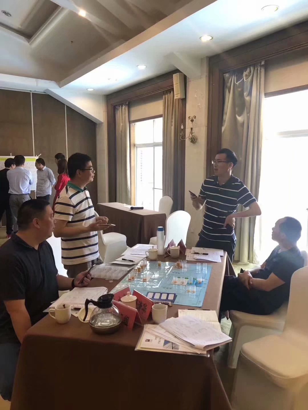 王悦宇老师受邀为 浙江某大型能源集团,讲授《财务管理与成本控制沙盘模拟》课程(第三期)