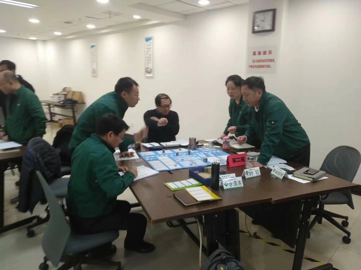 丁大硼老师受邀为浙江某一站式专业包装公司,讲授《战略经“赢” 胜在决策沙盘模拟》课程