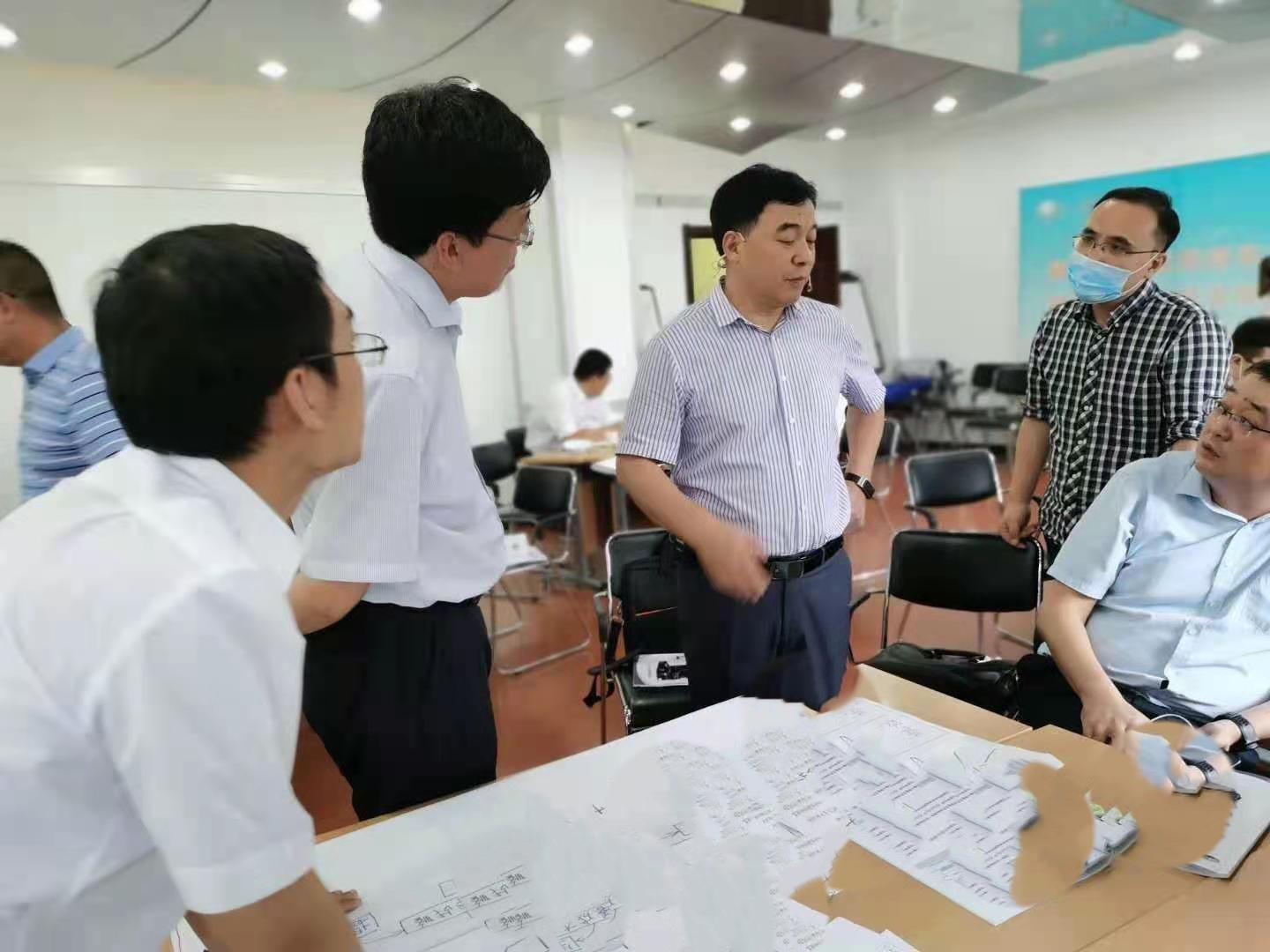 向华为学战略：战略解码与执行落地