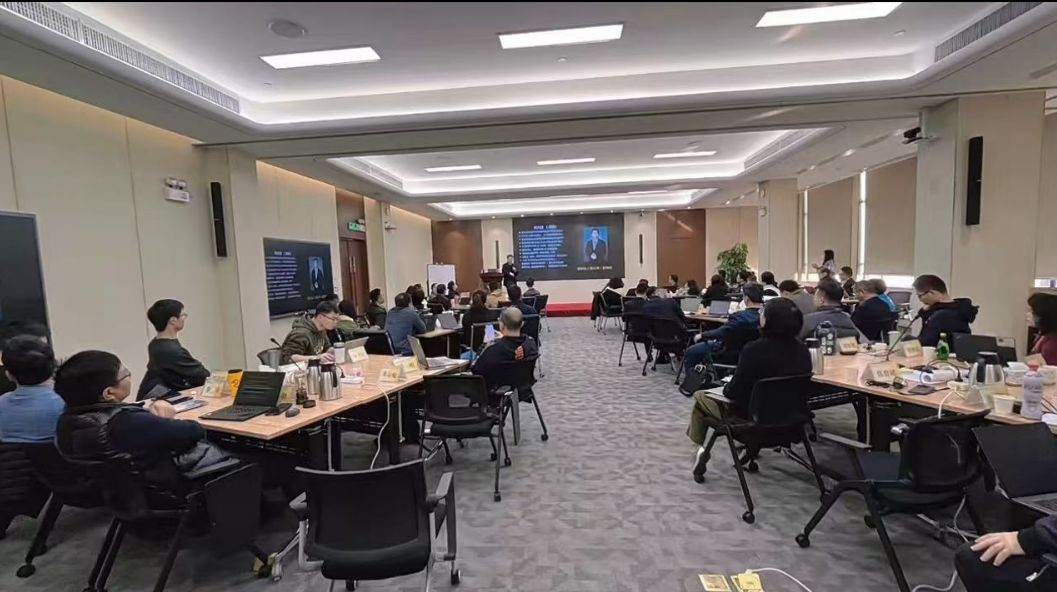 《AI领导力实战培训与工作坊》-构建AI领导力