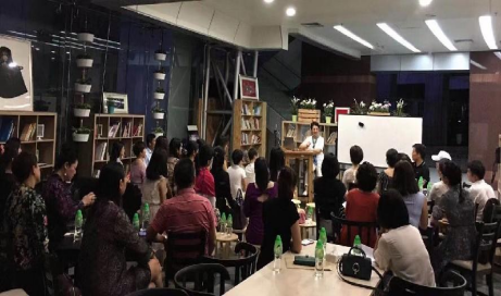 《演讲及路演艺术》