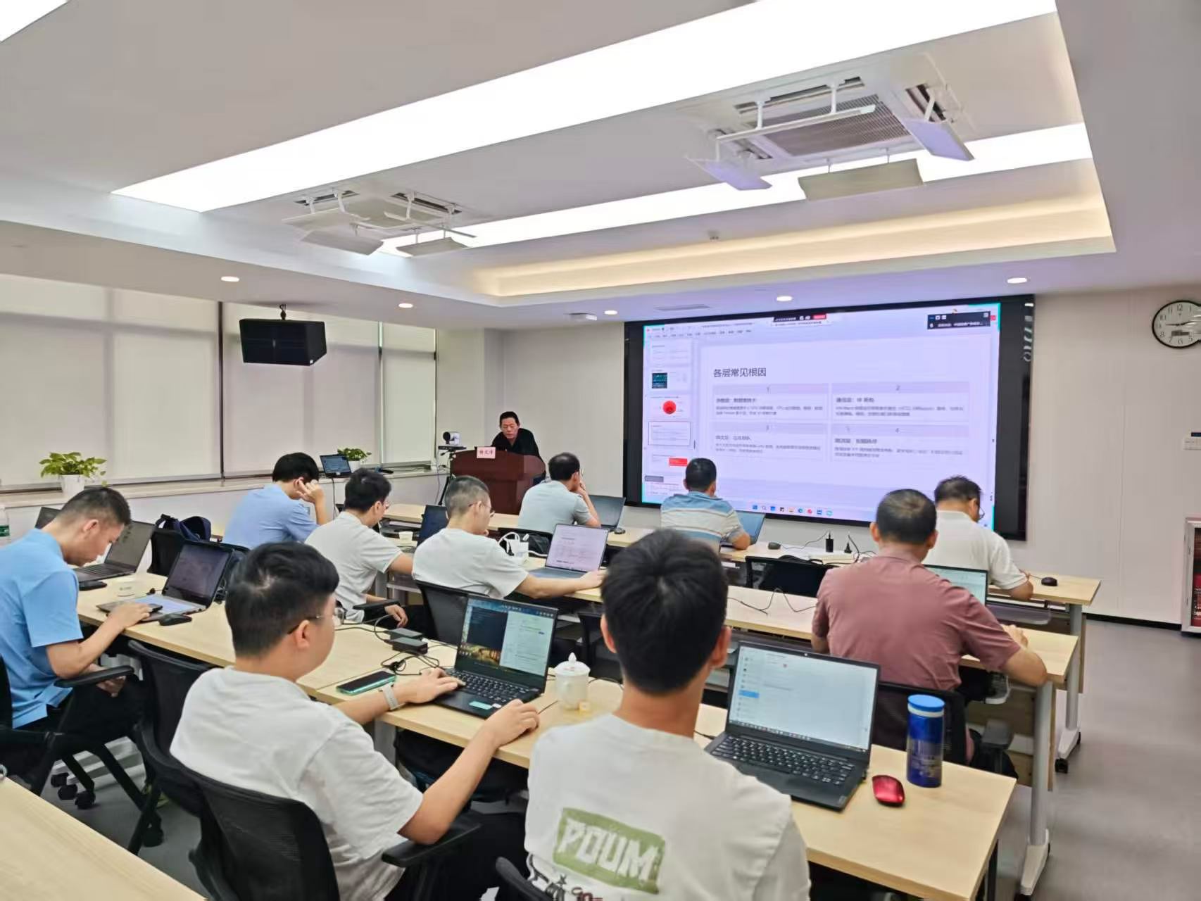 《AI网络运营实战》