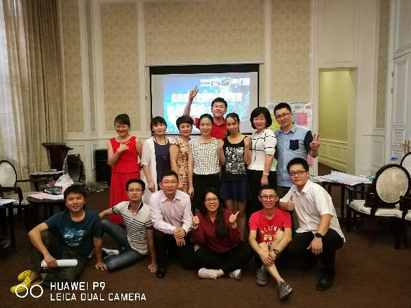 柳州东城《任务驱动式课程设计与开发》