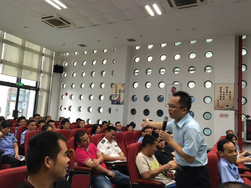 深圳市龙华办事处《职业素养与团队合作》