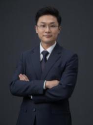 裴昱人
