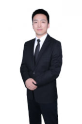 马成伟
