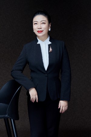 李艳雯