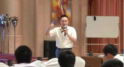 爆笑！如何赞美别人爱的表达-郭敬峰